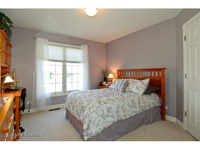 1902 Black Oak Dr, Mchenry, IL 60050 photo 12