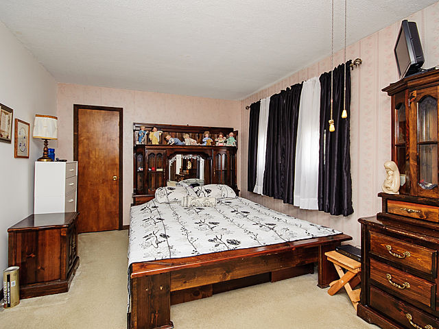 15315 Harding Ave, Midlothian, IL 60445 photo 12