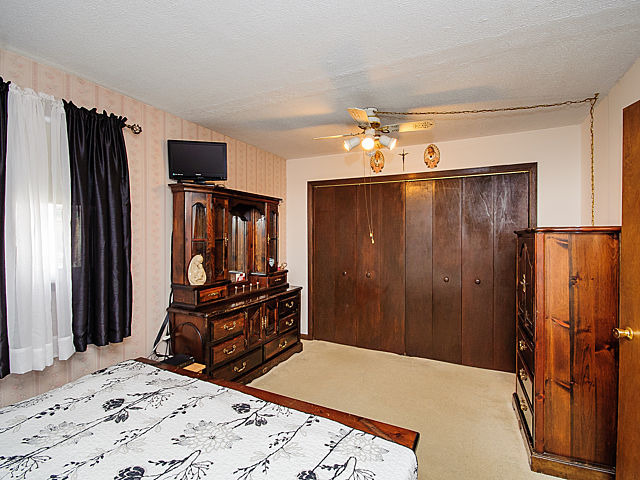 15315 Harding Ave, Midlothian, IL 60445 photo 13