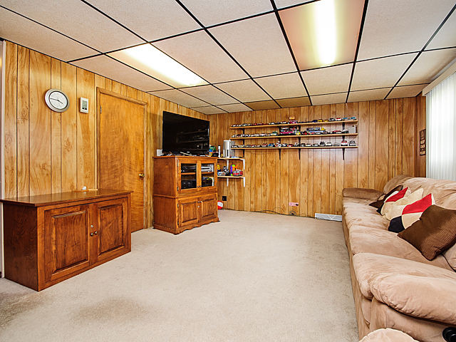 15315 Harding Ave, Midlothian, IL 60445 photo 7
