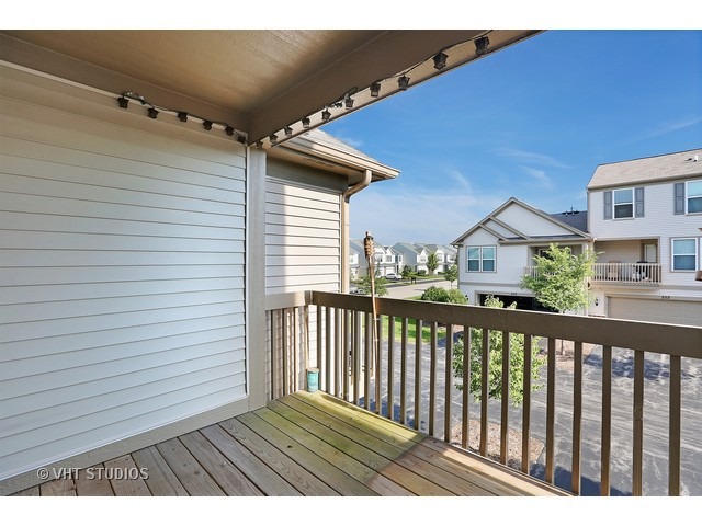 242 Devoe Dr, Oswego, IL 60543 photo 16