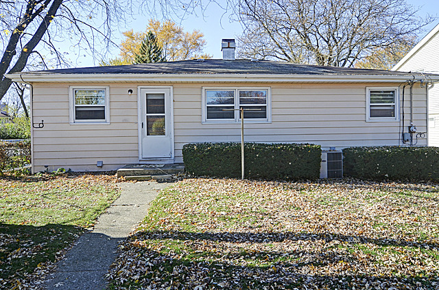 1345 S Sumner Ave, Wheaton, IL 60189 photo 10