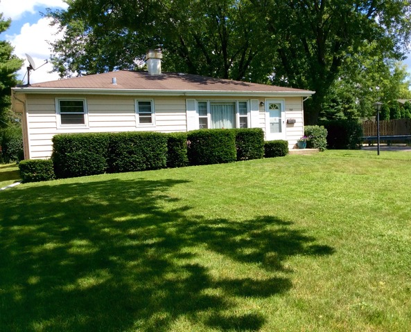 1345 S Sumner Ave, Wheaton, IL 60189 photo 2