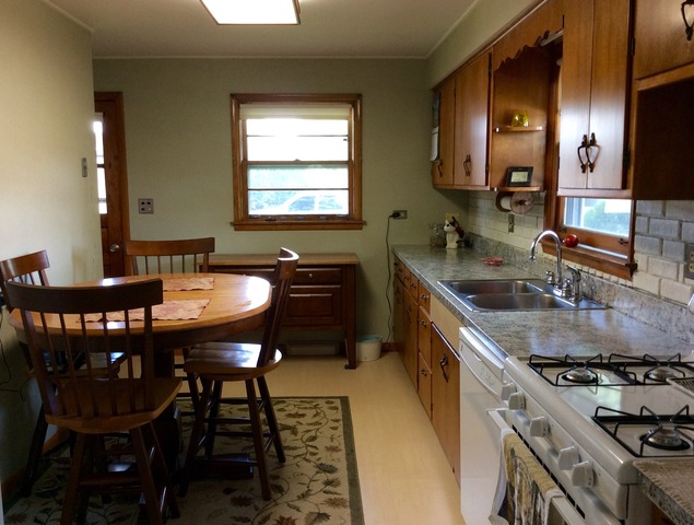 1345 S Sumner Ave, Wheaton, IL 60189 photo 5