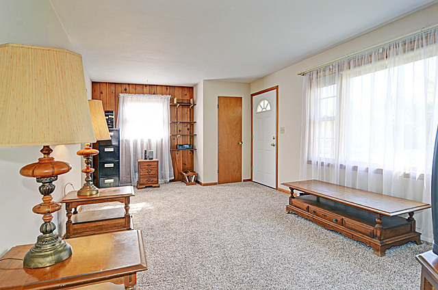1345 S Sumner Ave, Wheaton, IL 60189 photo 4