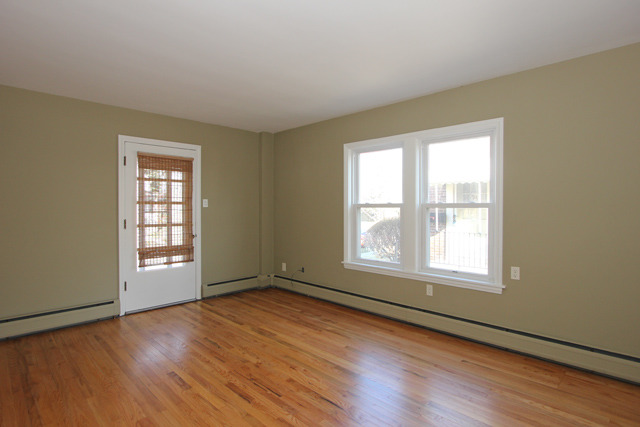 4425 Joliet Ave, Lyons, IL 60534 photo 2