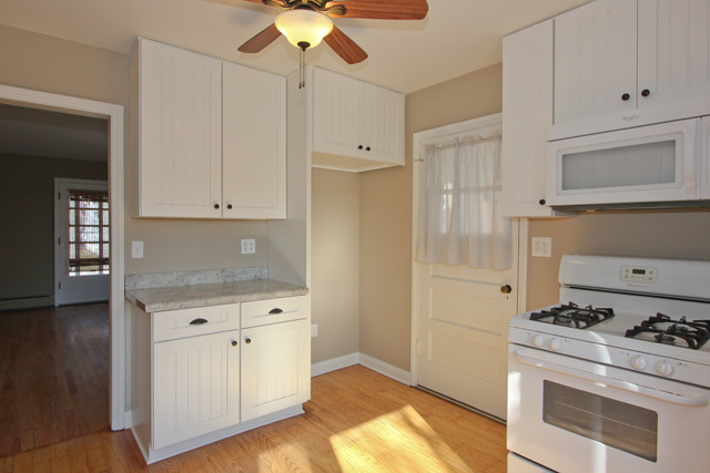 4425 Joliet Ave, Lyons, IL 60534 photo 8