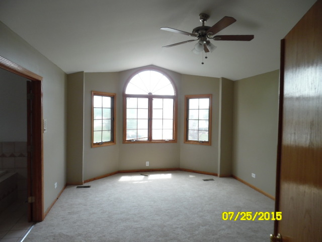 3808 Edgewater Dr, Hazel Crest, IL 60429 photo 10