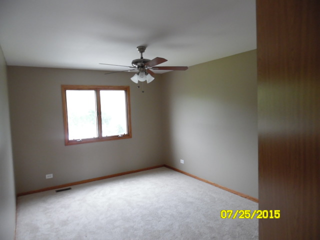 3808 Edgewater Dr, Hazel Crest, IL 60429 photo 9