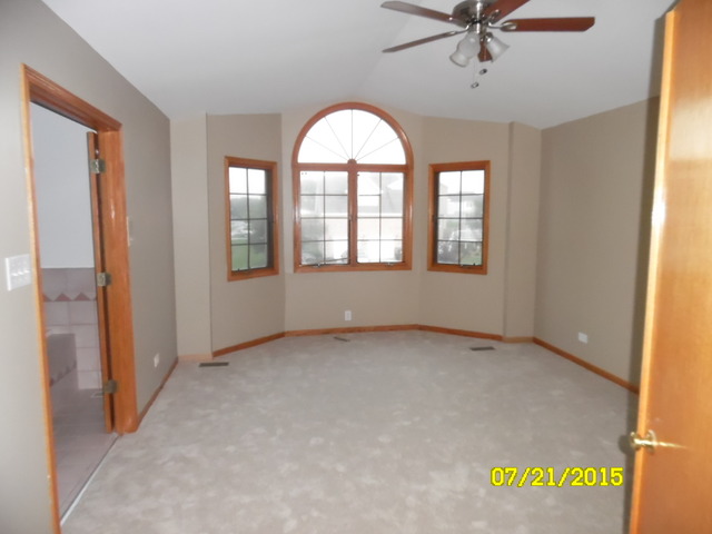 3808 Edgewater Dr, Hazel Crest, IL 60429 photo 5