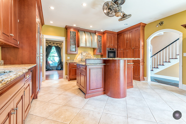 308 E Chicago Ave, Naperville, IL 60540 photo 8