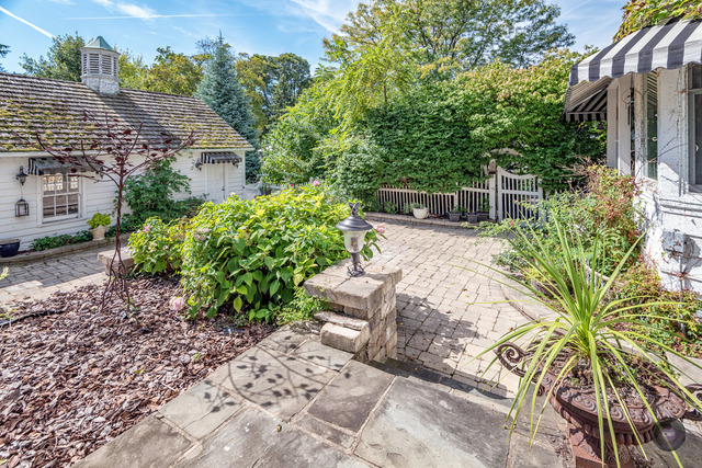308 E Chicago Ave, Naperville, IL 60540 photo 23