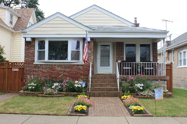 6536 W Sinclair Ave, Berwyn, IL 60402 photo 1