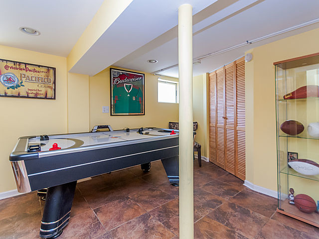 6536 W Sinclair Ave, Berwyn, IL 60402 photo 20
