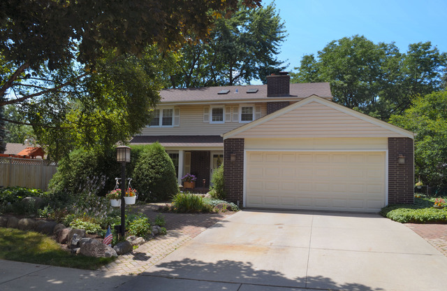 116 Berkshire Dr, Wheeling, IL 60090 photo 1