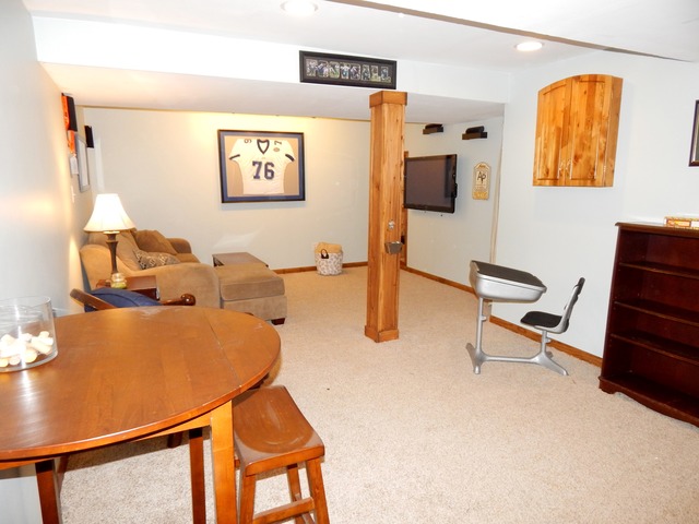 739 Ballymore Rd, Roscoe, IL 61073 photo 14