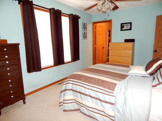 739 Ballymore Rd, Roscoe, IL 61073 photo 10