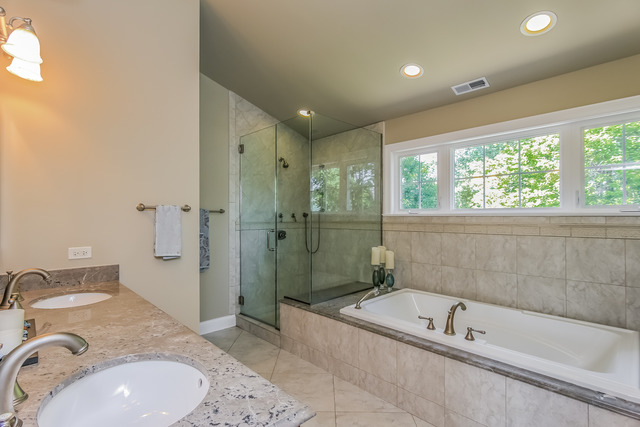 4124 Hampton Ct, Glenview, IL 60026 photo 9