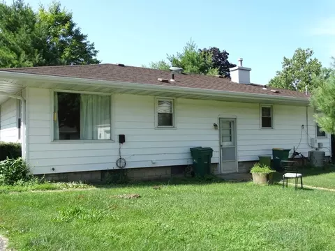 916 E 8th St, Lockport, IL 60441 photo 2