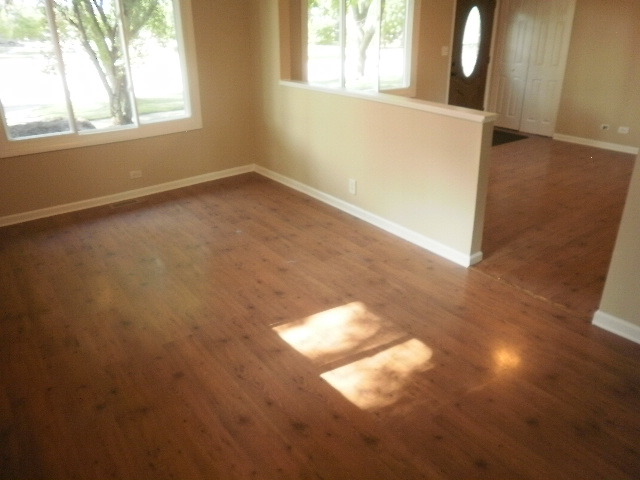155 Bode Rd, Hoffman Estates, IL 60169 photo 9