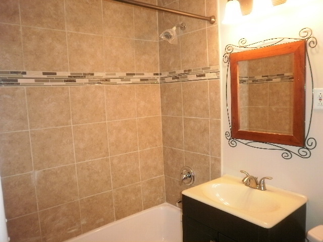 155 Bode Rd, Hoffman Estates, IL 60169 photo 6