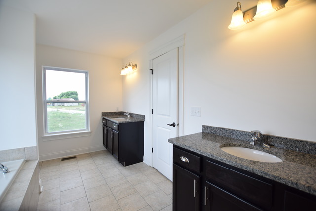 2329 Celerity Dr, Sycamore, IL 60178 photo 25