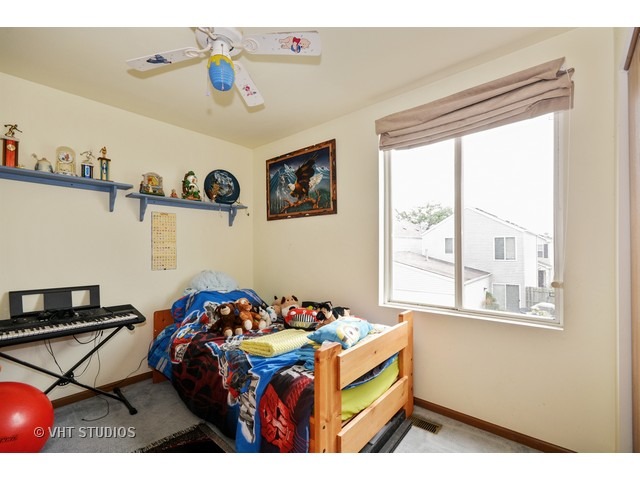 1017 Symphony Dr, Aurora, IL 60504 photo 9