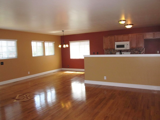 1908 Meadowview Dr, Joliet, IL 60433 photo 3