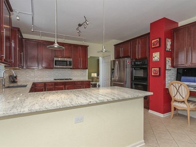 5 Lake Cornish Ct, Algonquin, IL 60102 photo 9