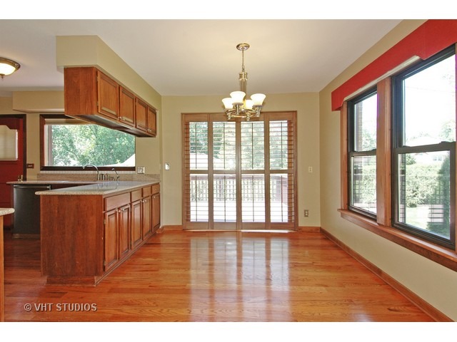 1515 N Harrison St, Algonquin, IL 60102 photo 6
