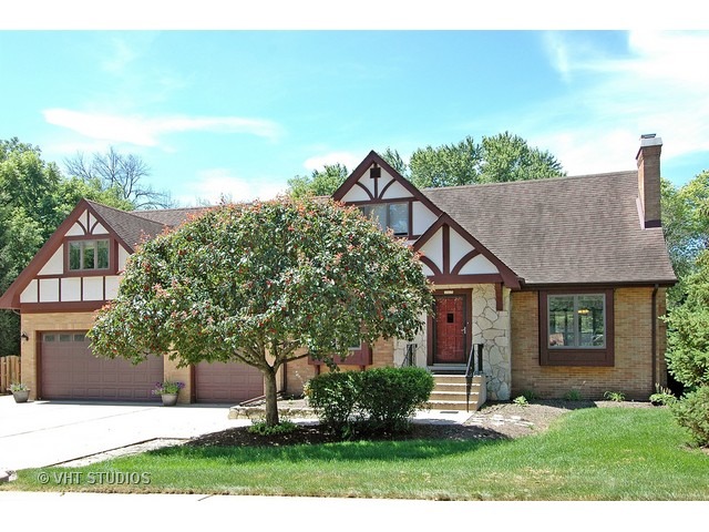 1515 N Harrison St, Algonquin, IL 60102 photo 1
