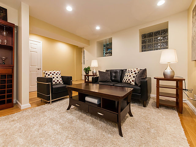 5433 S Ellis Ave, Chicago, IL 60615 photo 21
