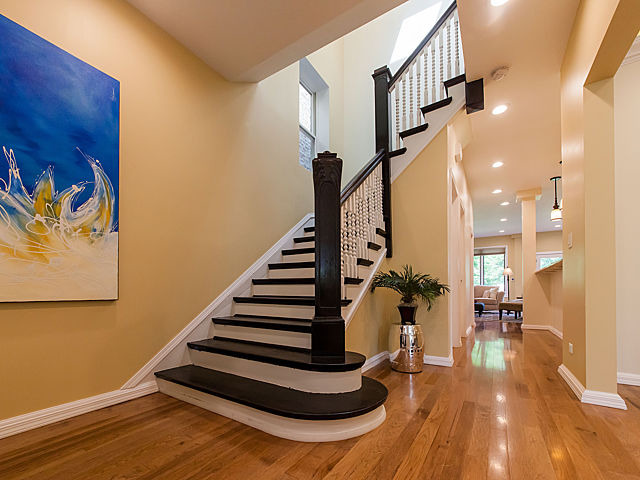 5433 S Ellis Ave, Chicago, IL 60615 photo 9