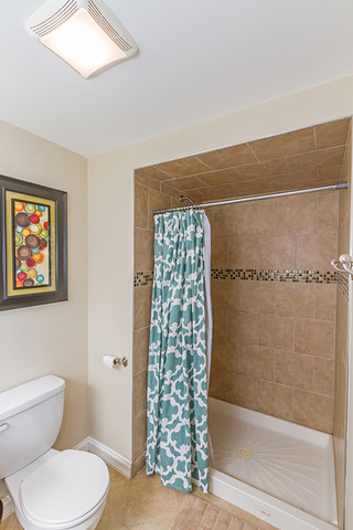 645 Washington Blvd, Hoffman Estates, IL 60169 photo 13