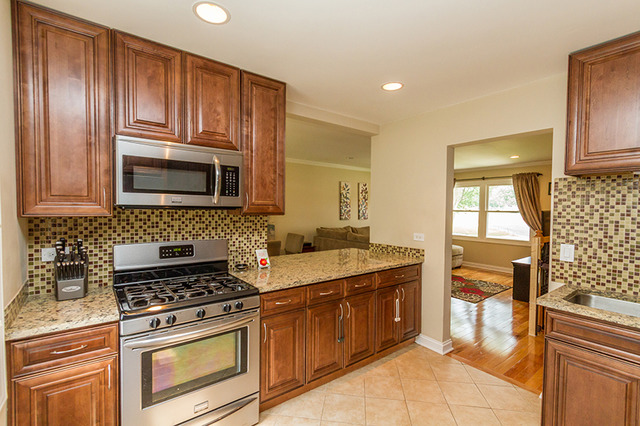 645 Washington Blvd, Hoffman Estates, IL 60169 photo 10