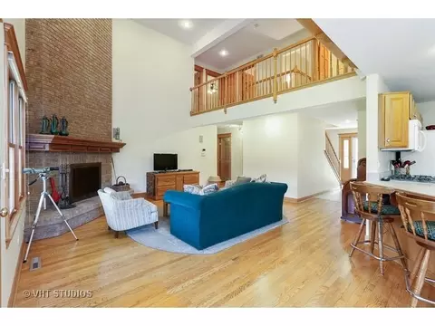 112 Maple Ave, Fox River Grove, IL 60021 photo 8