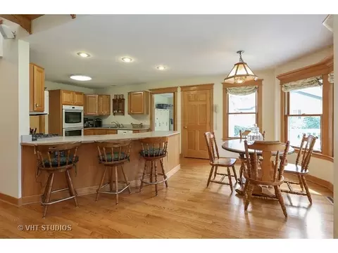 112 Maple Ave, Fox River Grove, IL 60021 photo 5