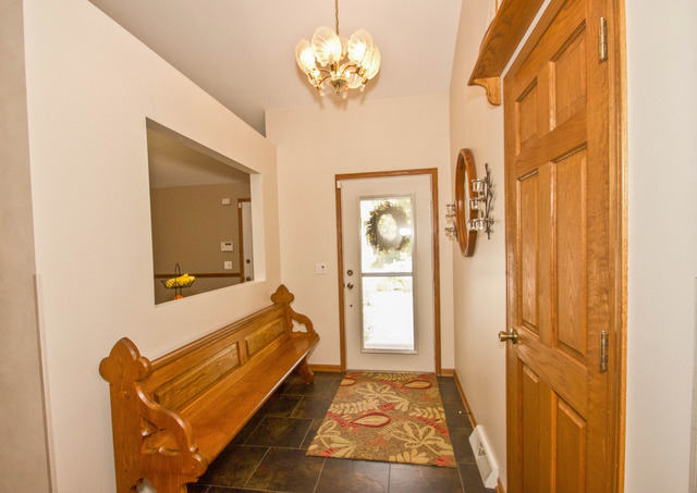 15200 S Michael Dr, Plainfield, IL 60544 photo 2