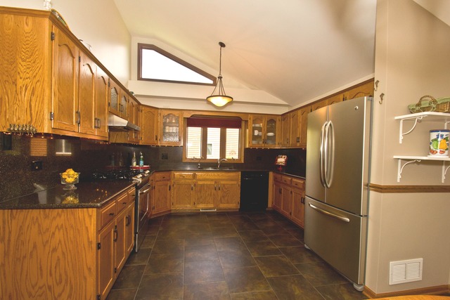 15200 S Michael Dr, Plainfield, IL 60544 photo 7