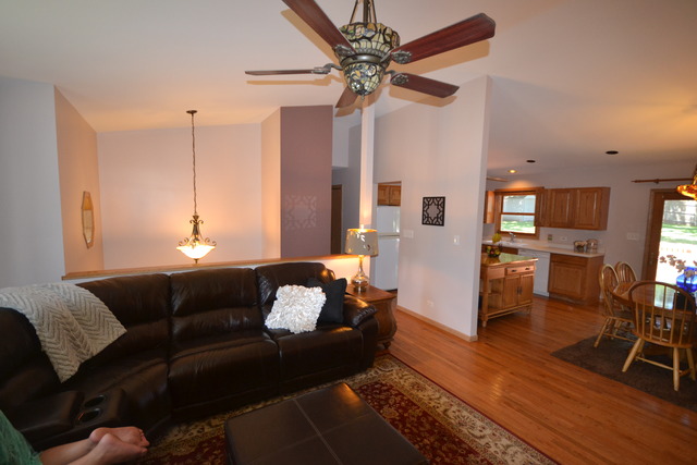1006 Oakleaf Ave, Mchenry, IL 60050 photo 3