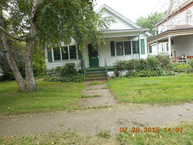 621 E Main St, Ottawa, IL 61350 photo 1