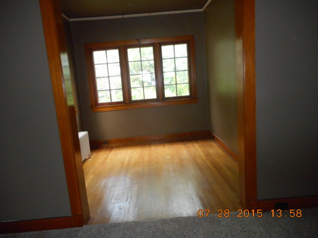621 E Main St, Ottawa, IL 61350 photo 5
