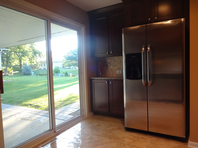 929 Sycamore Ln, Bartlett, IL 60103 photo 10