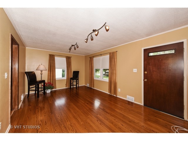 1305 N Irving Ave, Berkeley, IL 60163 photo 1