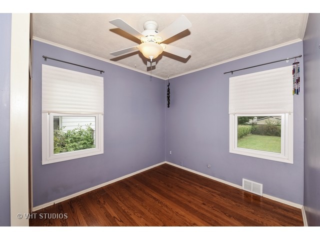 1305 N Irving Ave, Berkeley, IL 60163 photo 5