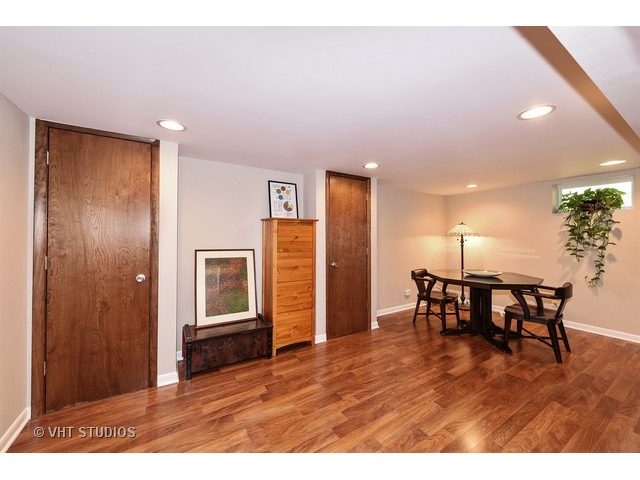 1305 N Irving Ave, Berkeley, IL 60163 photo 3