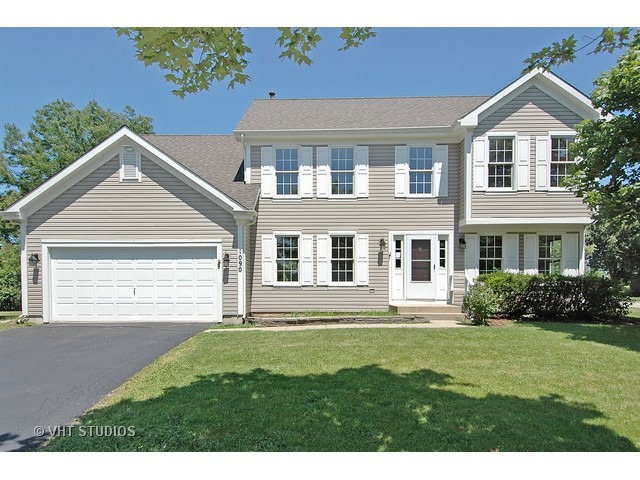 1090 Willoby Ln, Elgin, IL 60120 photo 1