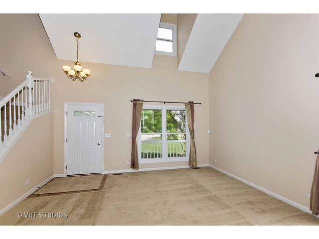 1907 Prairie Trail Ct, Plainfield, IL 60586 photo 2