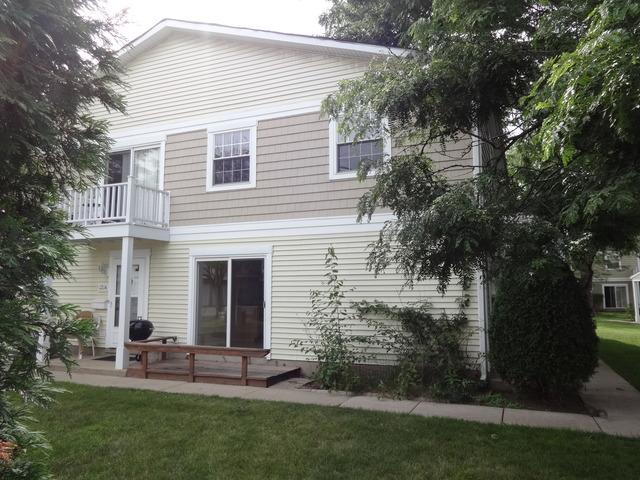 1212 Cypress Dr, Wheeling, IL 60090 photo 3