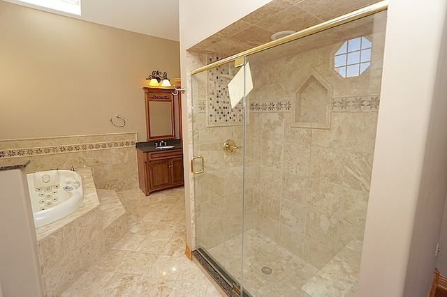 3928 White Eagle Dr, Naperville, IL 60564 photo 12